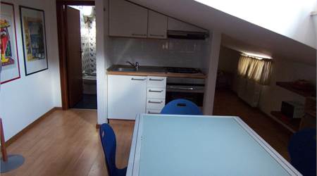APPARTAMENTO MANSARDATO ZONA CENTRALE