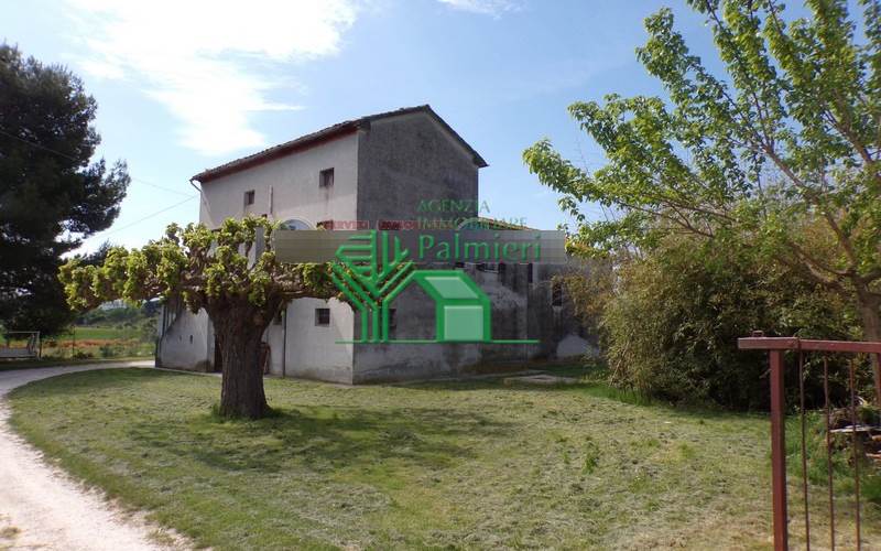 Esterno