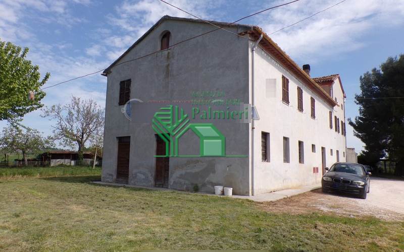 Esterno