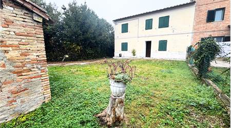 Semi Detached House for Sale in Falconara Marittima